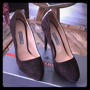 Brown Pumps